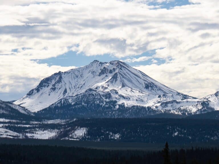 Seeing Lassen Peak covered in the snow is one on of the best things to do in Lassen in the snow.