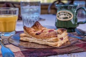 Breakfast at our Hotel near Lassen Volcanic Park.